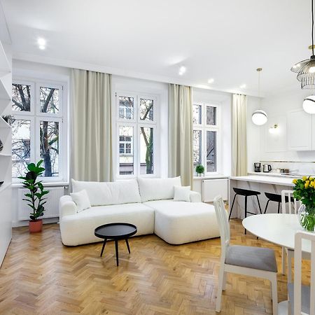 Tyzenhauz Apartments Krowoderska Street Krakow Ngoại thất bức ảnh