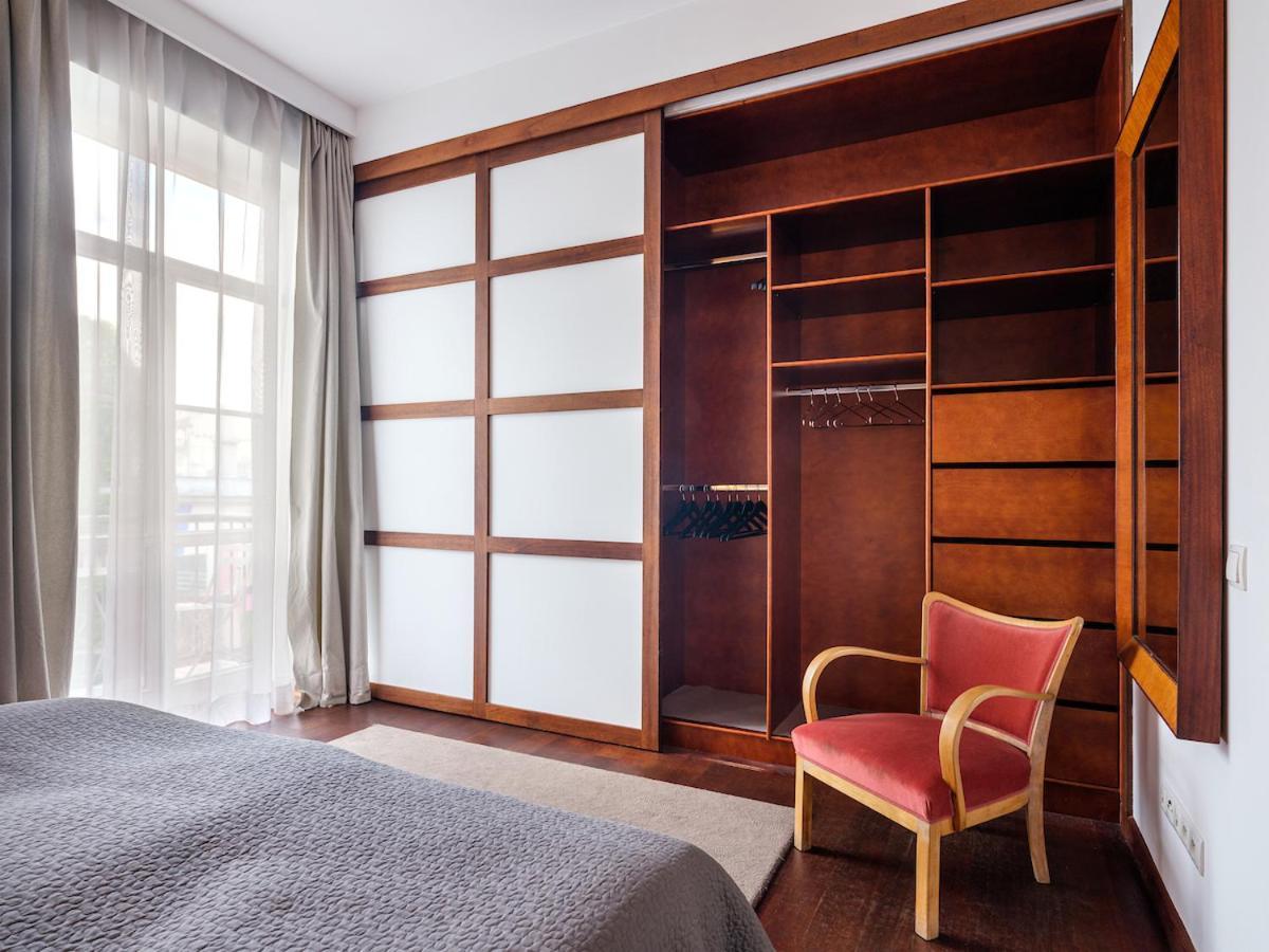 Tyzenhauz Apartments Krowoderska Street Krakow Ngoại thất bức ảnh