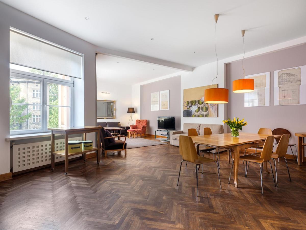 Tyzenhauz Apartments Krowoderska Street Krakow Ngoại thất bức ảnh