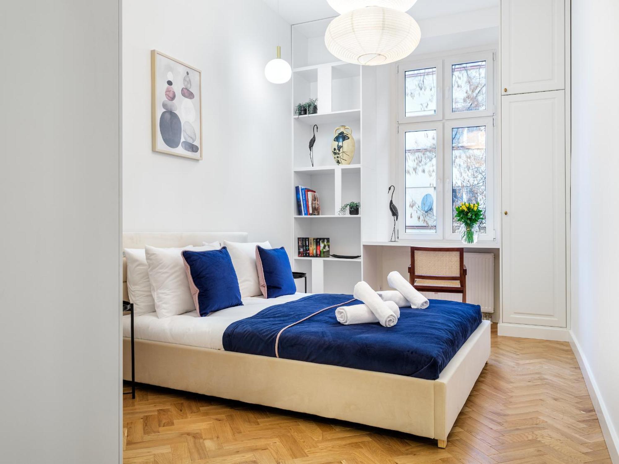 Tyzenhauz Apartments Krowoderska Street Krakow Ngoại thất bức ảnh
