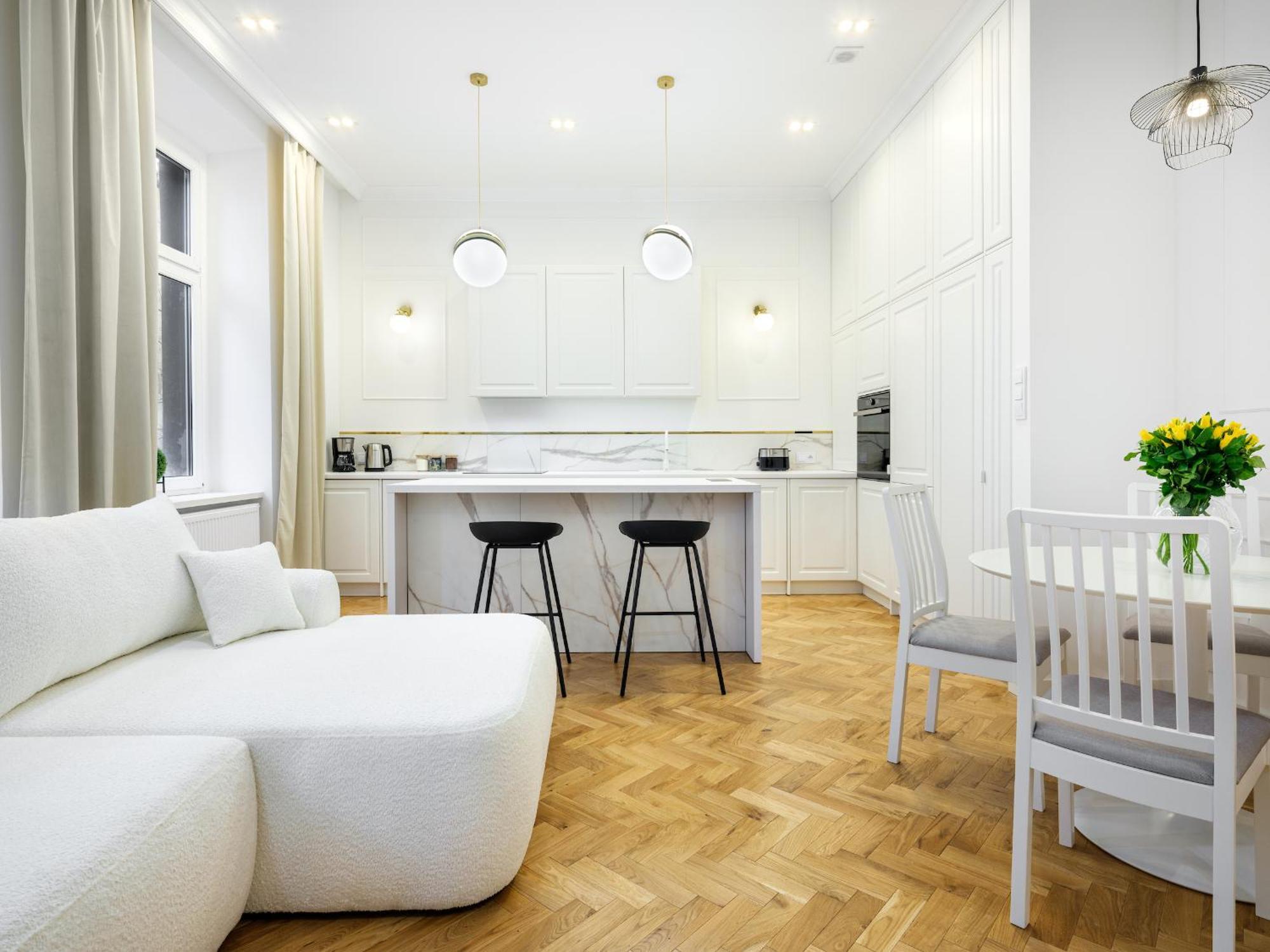 Tyzenhauz Apartments Krowoderska Street Krakow Ngoại thất bức ảnh