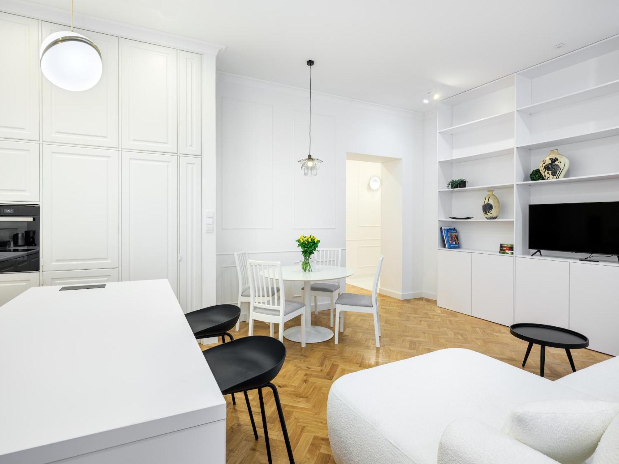 Tyzenhauz Apartments Krowoderska Street Krakow Ngoại thất bức ảnh