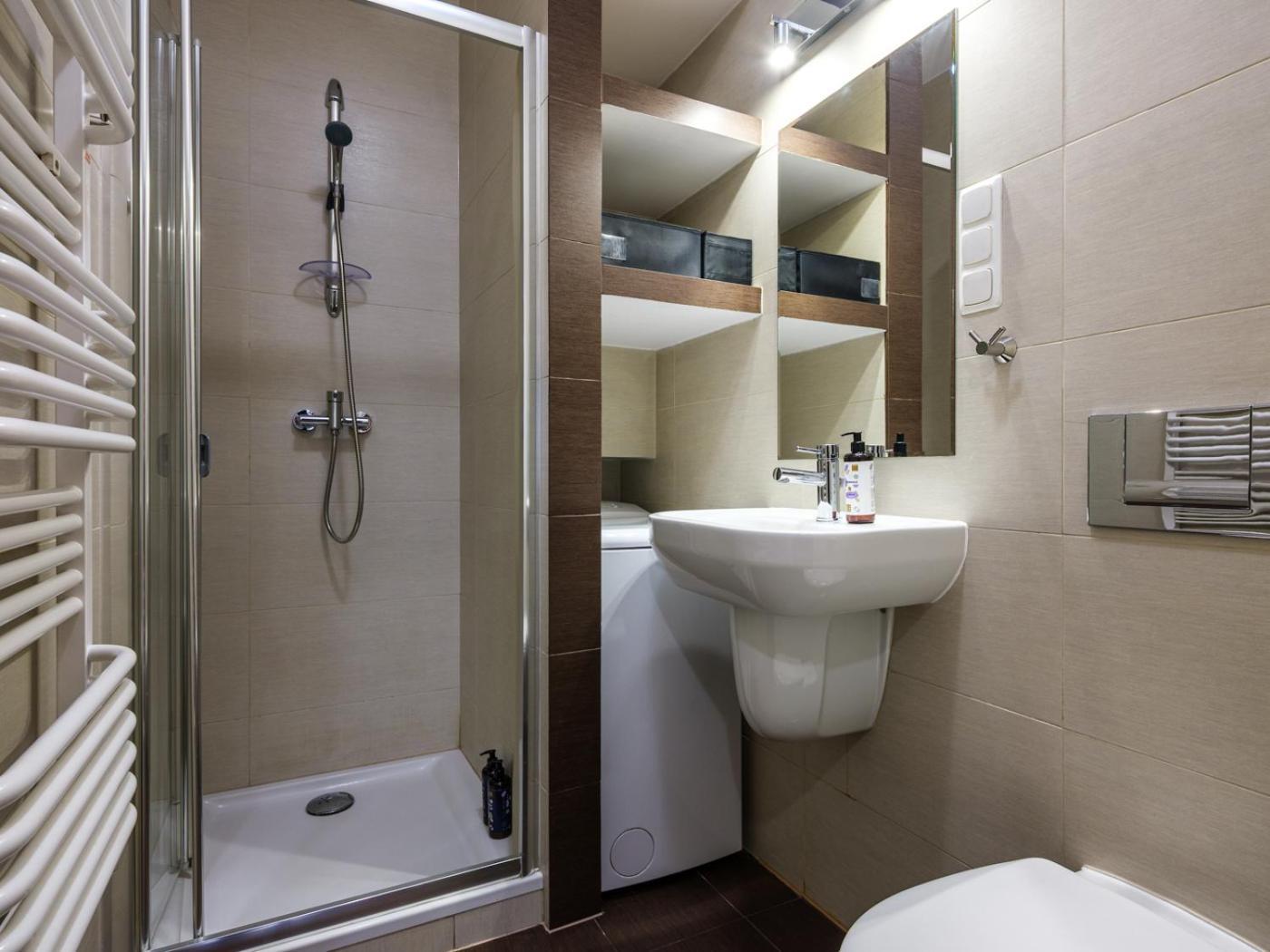 Tyzenhauz Apartments Krowoderska Street Krakow Ngoại thất bức ảnh
