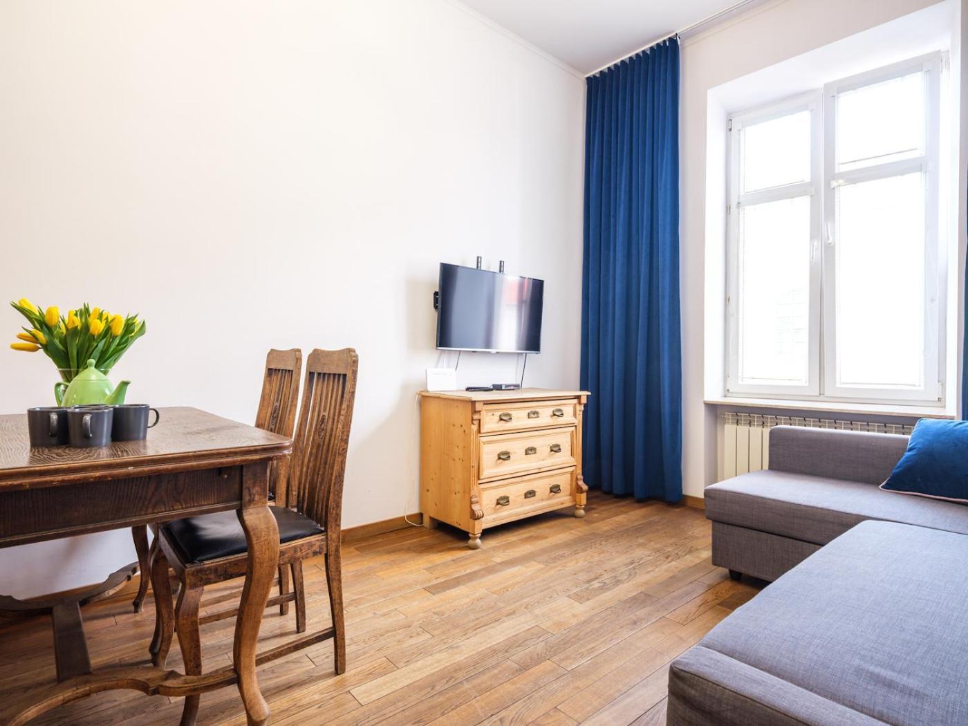 Tyzenhauz Apartments Krowoderska Street Krakow Ngoại thất bức ảnh